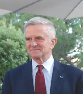 assocation adh et ses membres actifs photo couverture Georges LEBEL secretaire general