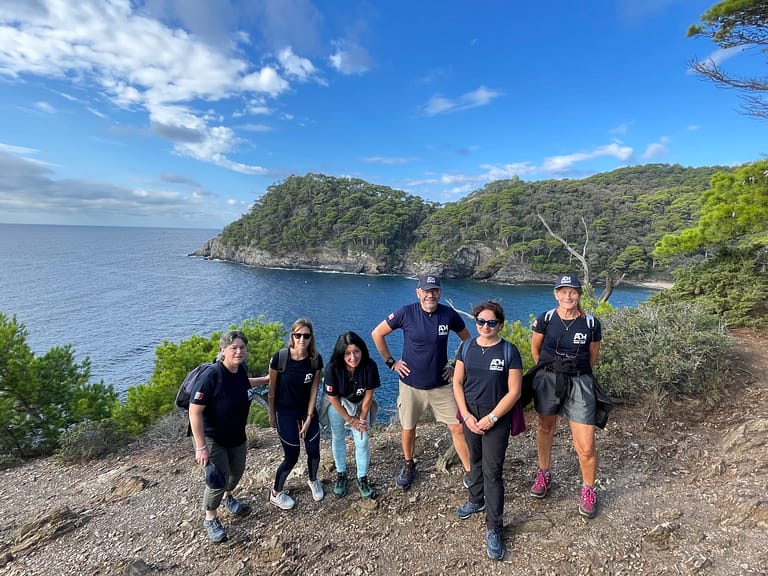 2022 ADH Stagiaires en randonnee avec Yann
