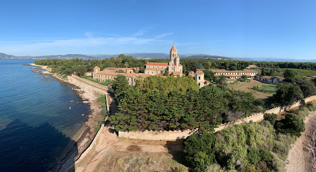 Page OBJECTIFS 2019 Saint Honorat Panoramique scaled