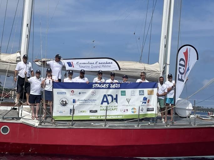 groupe bateau stage St Honorat ADH X